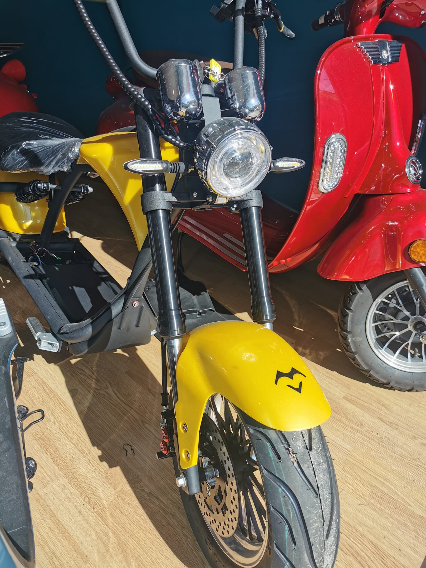 Motocicleta eléctrica estilo Harley de 2000 W | Ciclomotor con batería de litio