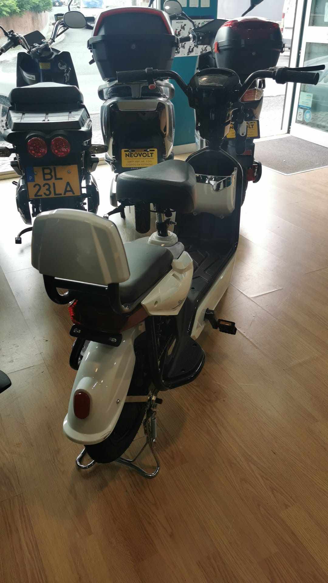 Moped City 250w - Scooter elétrica sem matricula