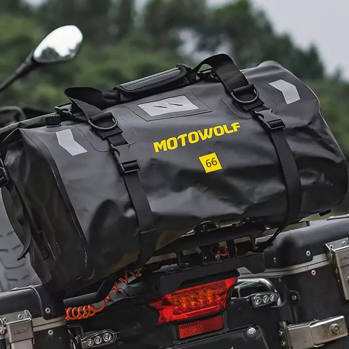 MotoWolf™ - Universal Suitcase for Motorcycle 